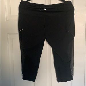 Lulu Below knee running capris